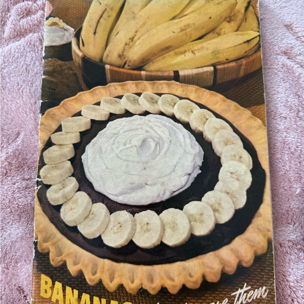 Vintage Cookbook Collection - Picture 5 of 13